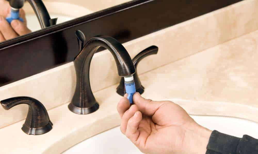 Cleaning The Aerator Kitchen Faucet Spray Head