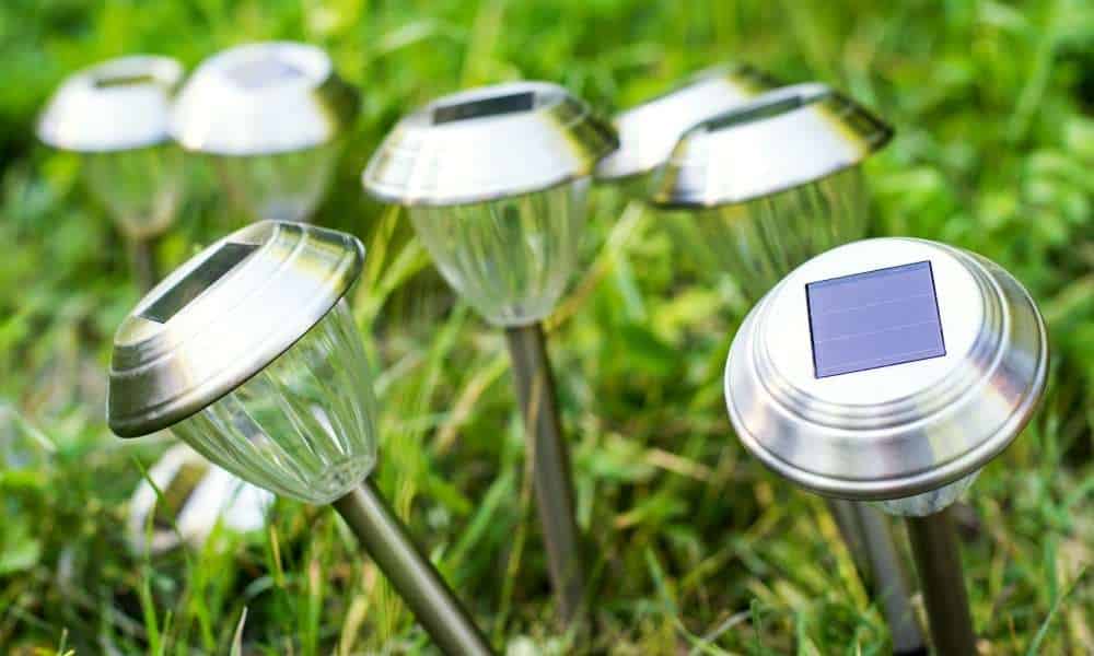 Use Solar Lights Or Panels To Power Outdoor Christmas Lights