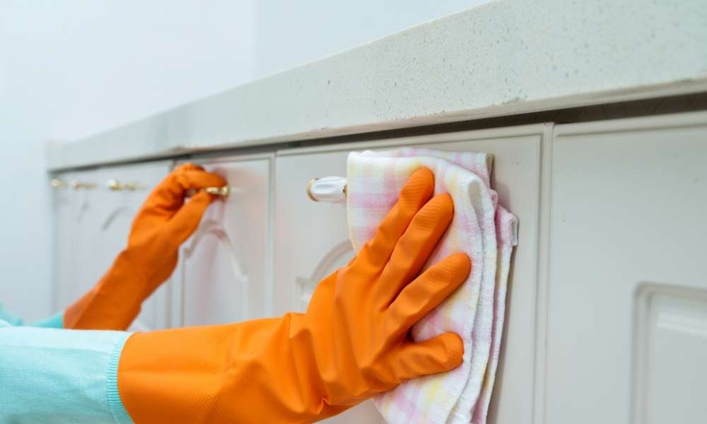 How To Clean Kitchen Cabinets Grease, Best Way To Remove Kitchen Grease From Cabinets