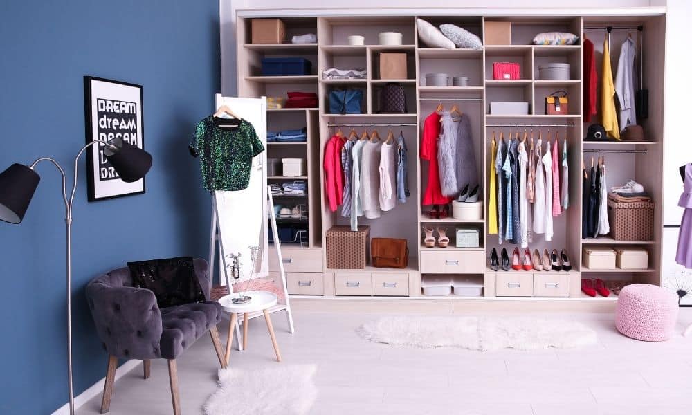 Create Storage Space To Turn A Small Bedroom Into A Dressing Room