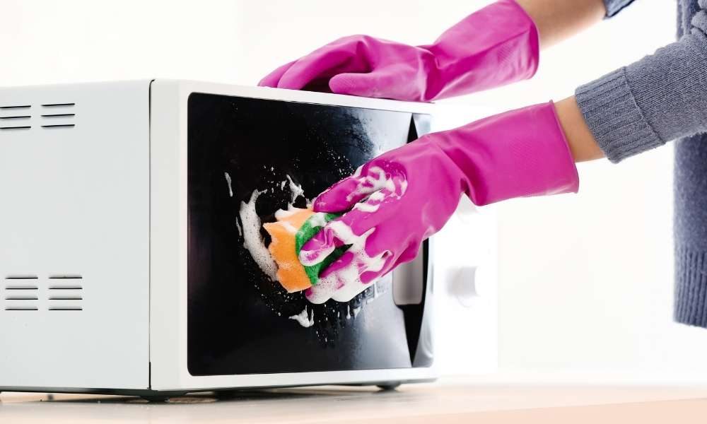 Easy Way To Clean A Microwave