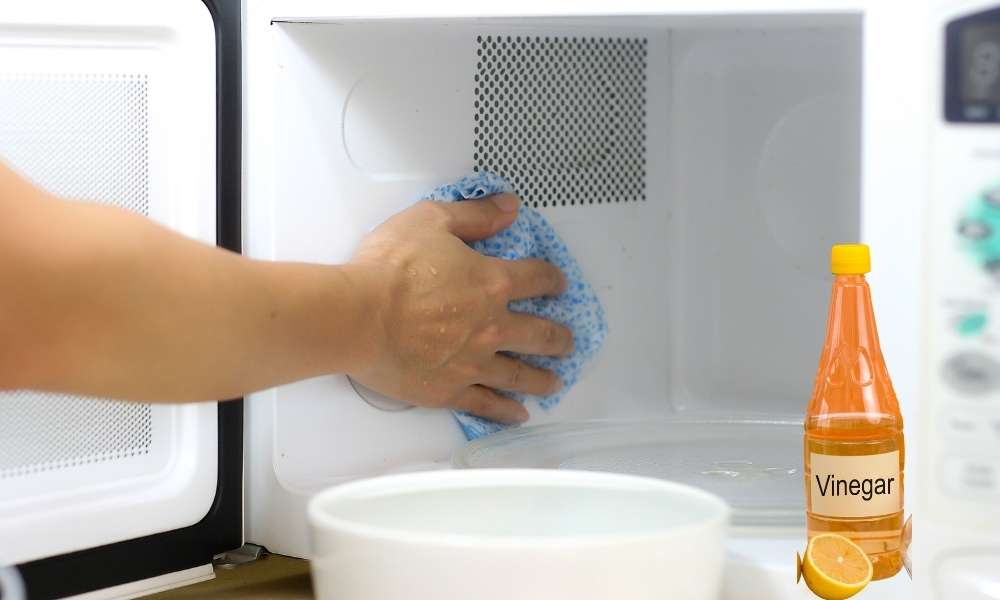 How To Clean A Microwave: With Vinegar