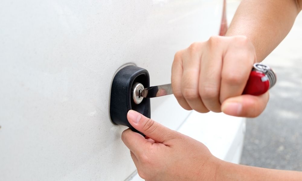 Using A Knife To Unlock A Bedroom Door From The Outside