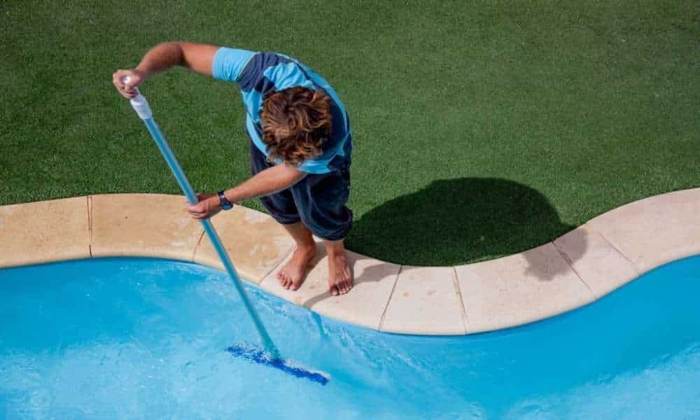 Swimming Pool Cleansing