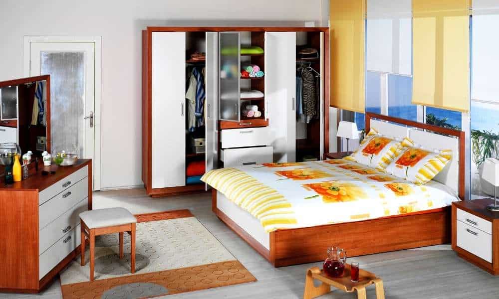 Placing The Furniture In The Rectangular Bedroom