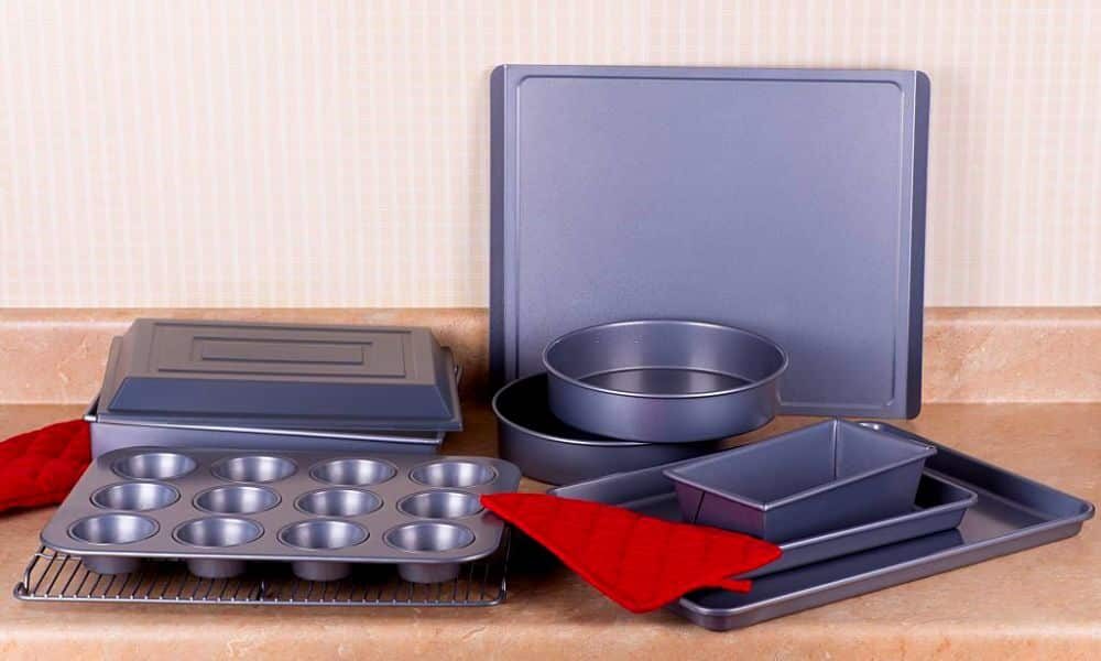 Must-Have Cookware And Bakeware For The Busy Home Cook